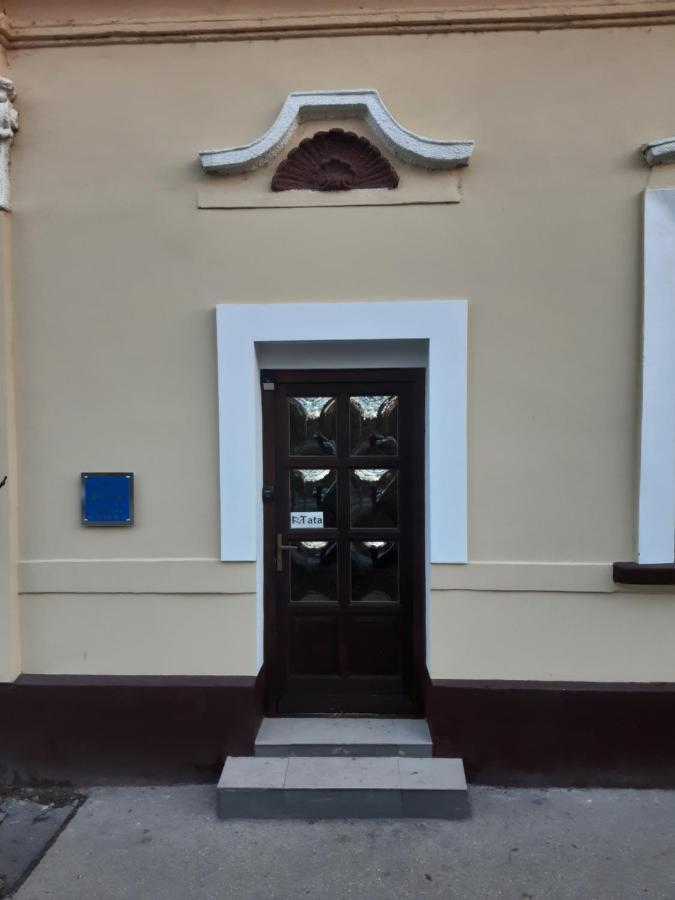 Varalja Apartman タタ エクステリア 写真